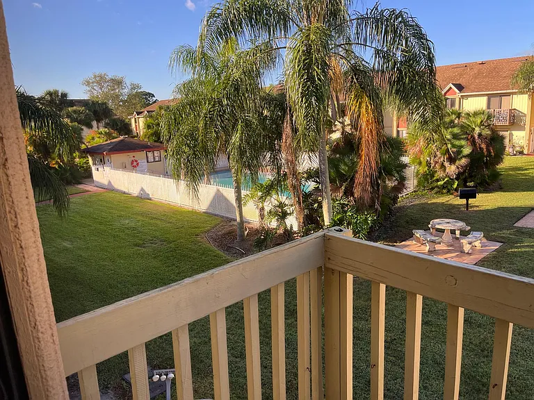 2190 Forest Knoll Dr NE #207 — Photo 5