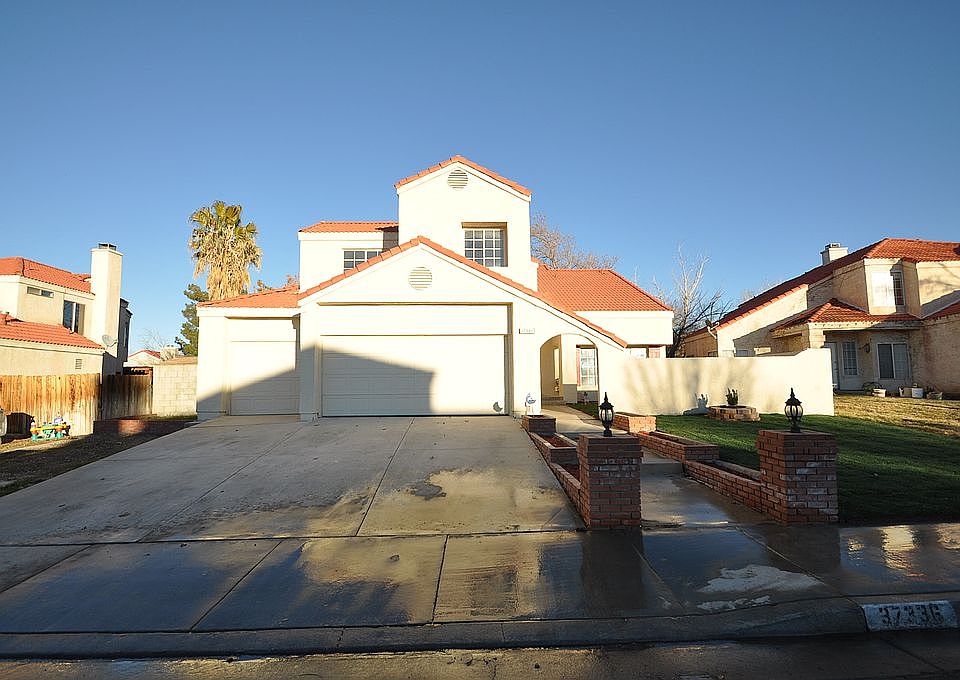 1st image of 37336 Laramie St