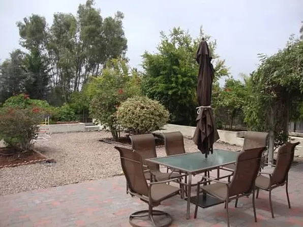 2287 Levante St #B, Carlsbad, CA 92009