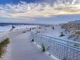 149 Beach 92nd Street2nd Floor Rockaway Ky — Photo 1