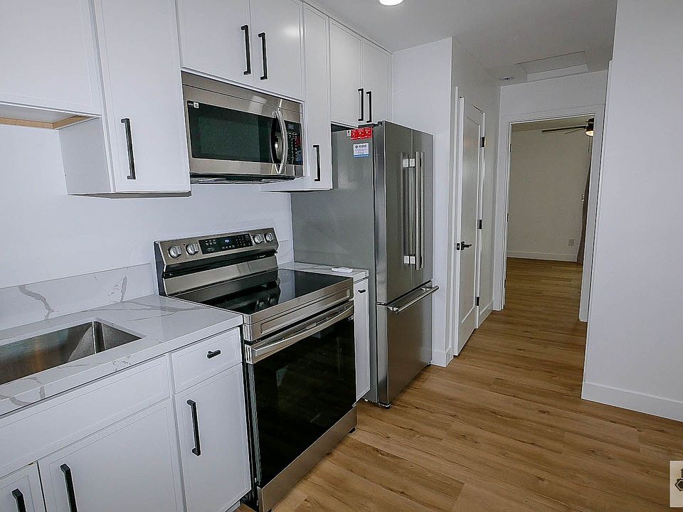 1st image of 310 G St #18