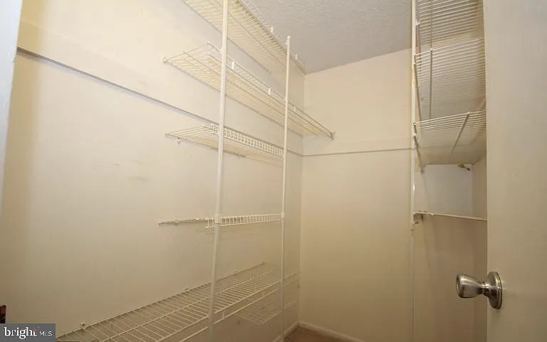 6800 Fleetwood Rd #214 — Photo 9