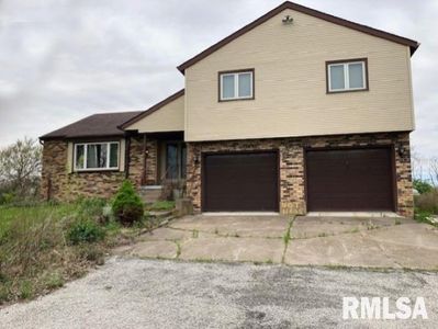 11630 81st St W, Taylor Ridge, IL, 61284