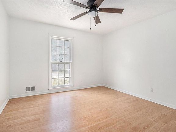 5th image of 2358 Cannon Hill Rd SW