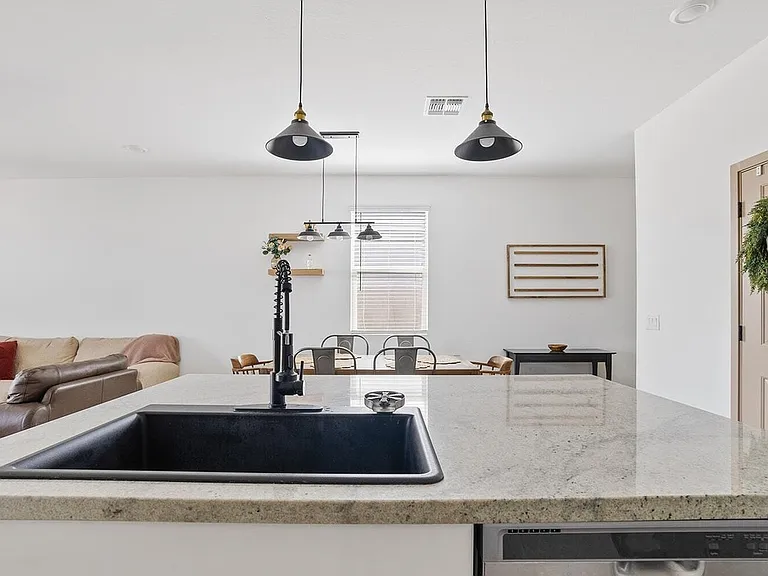 3614 E Appaloosa Dr — Photo 10