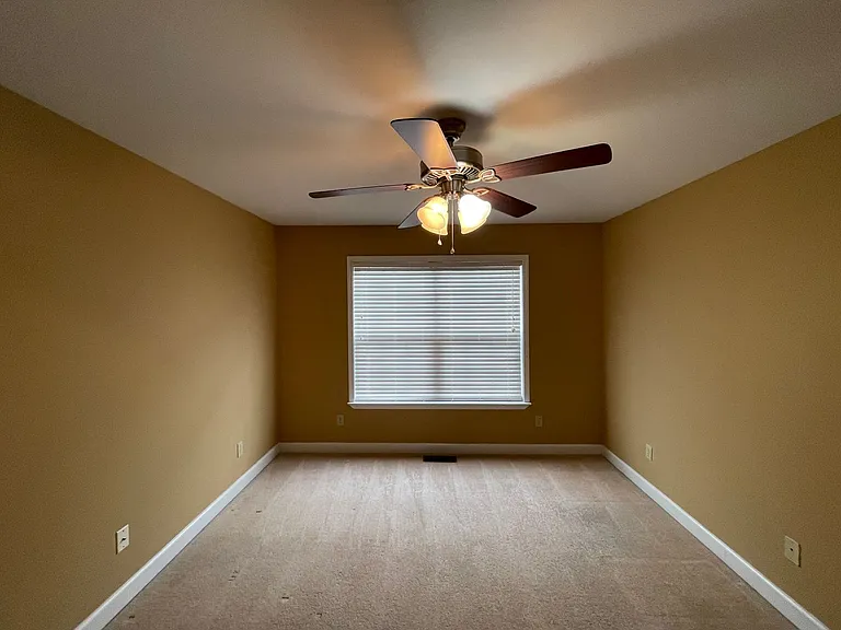 202 Eagle Lndg — Photo 17