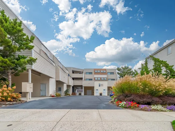 11 S Adams Ave APT 7, Margate, NJ 08402