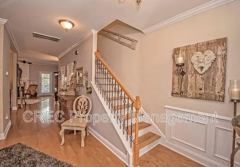 3639 Bagley Dr — Photo 3