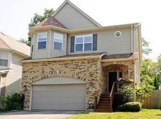 23937 N Valley Rd, Lake Zurich, IL 60047