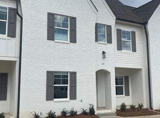 661 Cottage Cv, Oxford, MS 38655