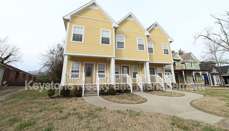 1st image of 111 Marion St