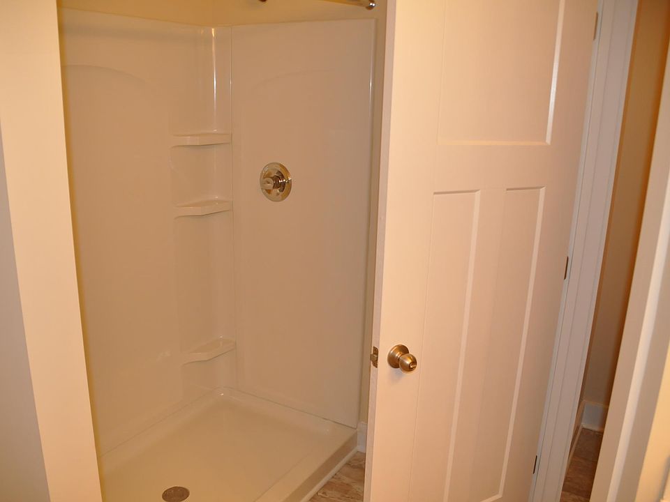 1st image of 223 Keaton Ct