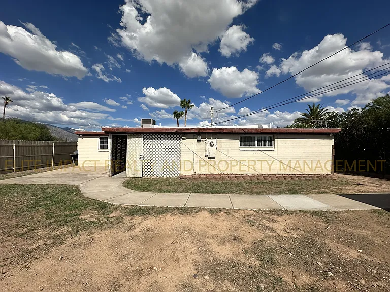 4049 N Ray Pl — Photo 21