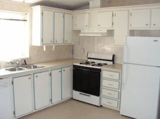 121 Mineral Ave, Sun Valley, NV 89433