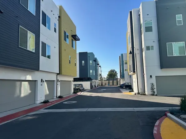 828 S Harbor Blvd, Santa Ana, CA 92703