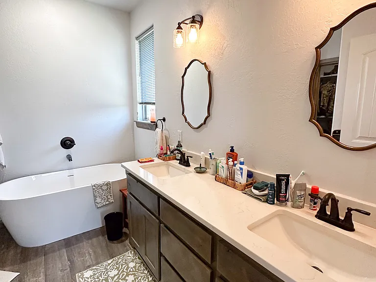 1035 Greenview Dr — Photo 15