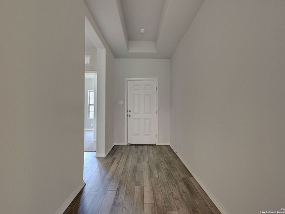 3rd image of 14549 Flatiron Cliff