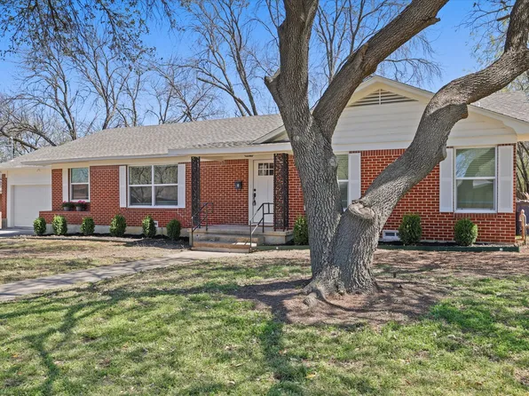 902 Thomas St, Denton, TX 76201