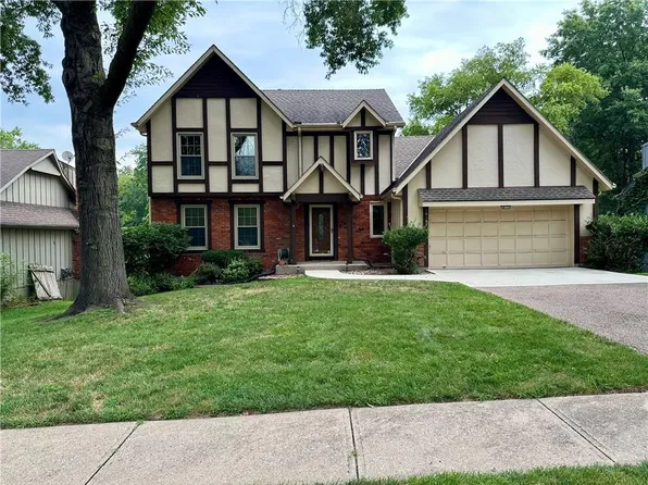 10183 Switzer Rd, Overland Park, KS 66212