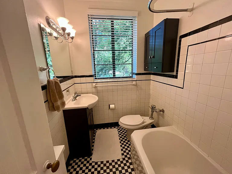 1121 Myrtle Ave #71 — Photo 10
