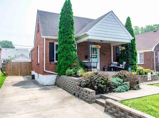 1036 Hess Ln, Louisville, KY 40217