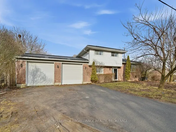 146 Wilson St, Kingston, ON K7K 5A1