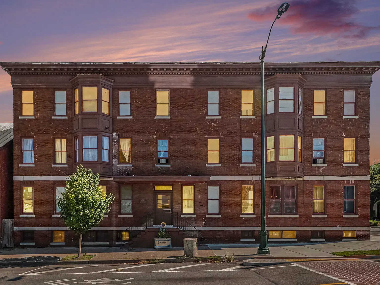 1 bed, $995 — Photo 2