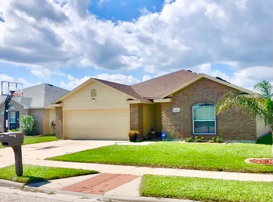 2301 Tropical Wind Dr — Photo 1