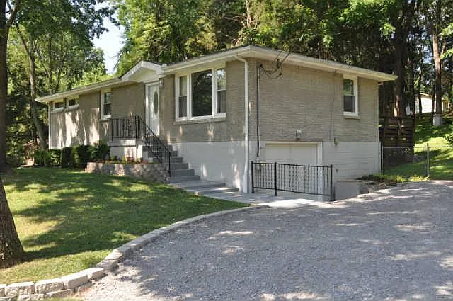 148 Cranwill Dr photo 1