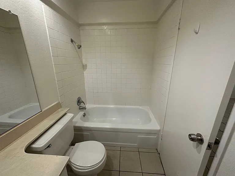 1594 Christopher Ln — Photo 30
