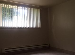 2336 Gabriel Ave APT 1, Zion, IL 60099