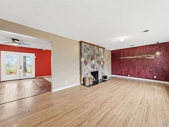 5th image of 1227 Teson Rd