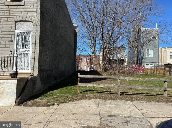 2609 Reed St, Philadelphia, PA 19146