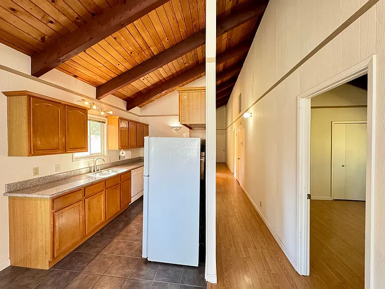 11447 Lower Circle Dr — Photo 7