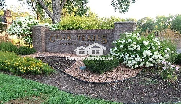 4648 Cedar Lake Rd S #1 — Photo 2