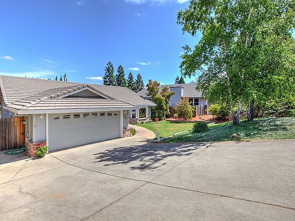 2nd image of 2641 Crane Way