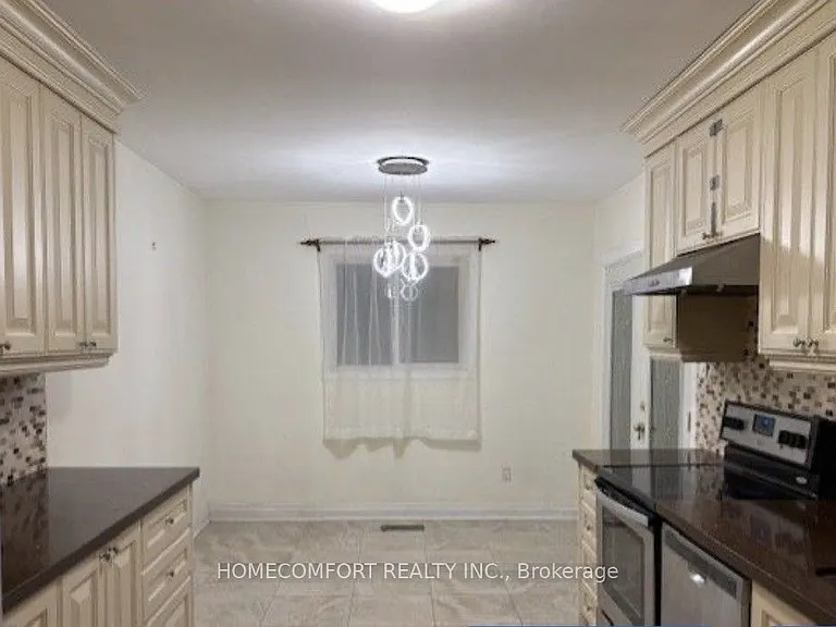 70 Hunt Ave — Photo 3