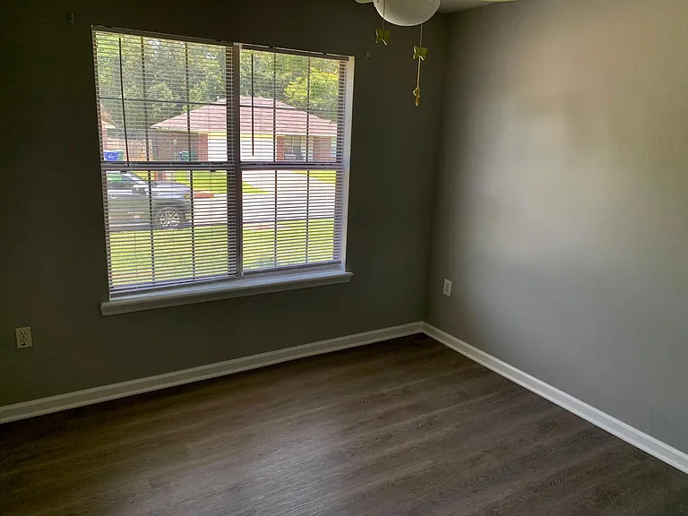 1645 Southern Hills Dr — Photo 15