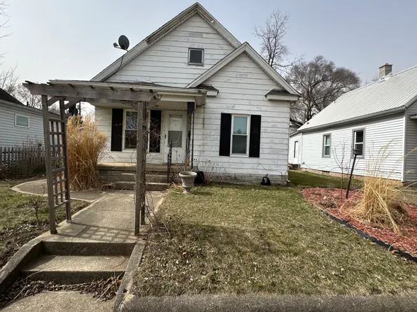 1233 S 34th St, South Bend, IN 46615