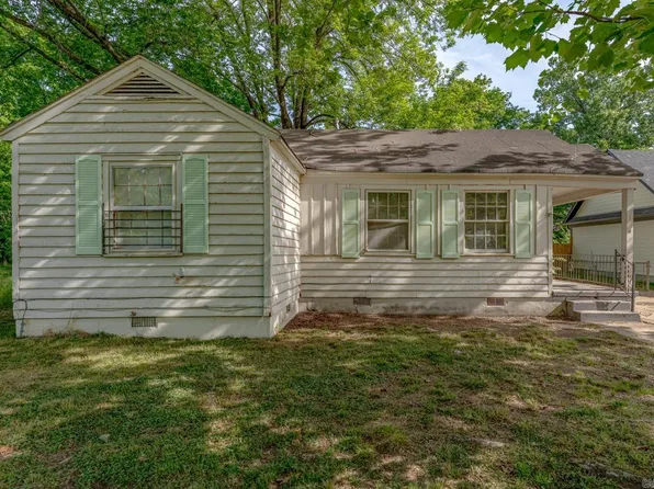 1904 E Barton Ave, West Memphis, AR 72301