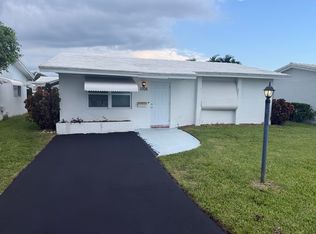 1005 SW 3rd Way, Boynton Beach, FL 33426