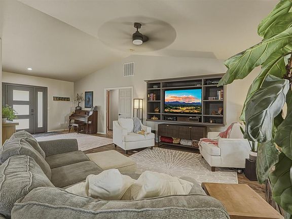5th image of 769 N Pagosa Boulevard
