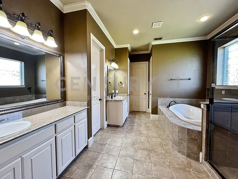 423 San Gabriel Dr — Photo 8