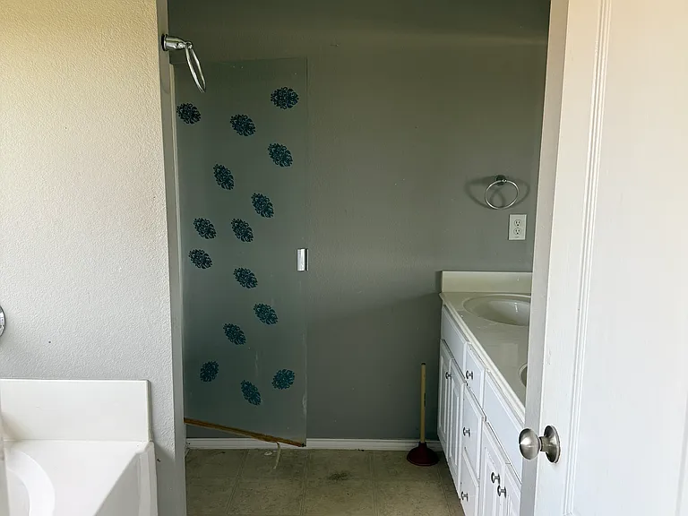 4737 Homelands Way — Photo 7