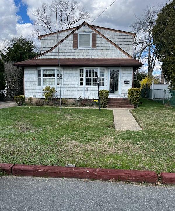1st image of 140 Texas Street