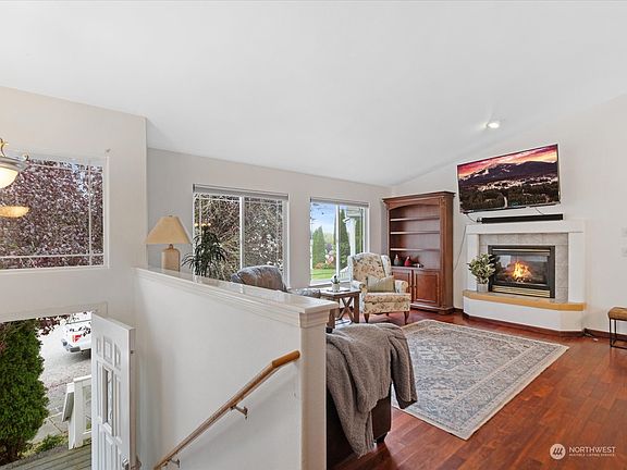 3rd image of 6720 59th Street NE