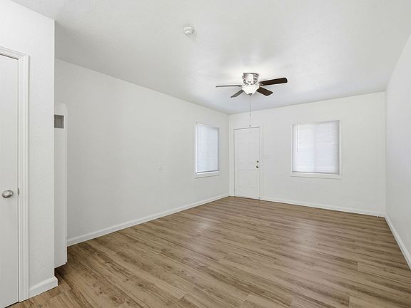 5th image of 1015 S A St APT 03