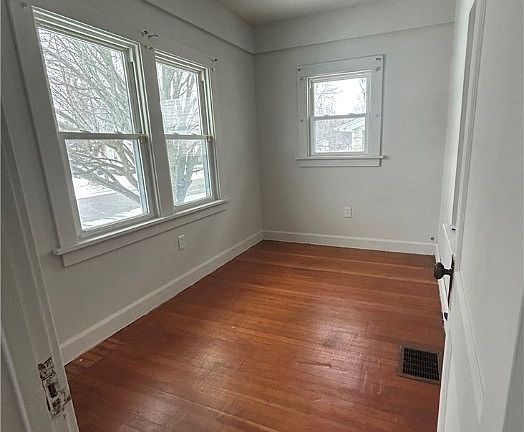 4th image of 15 Katherine St