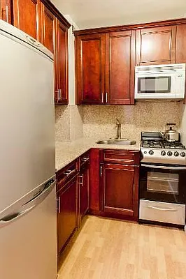 Sold by Level Group | media 12