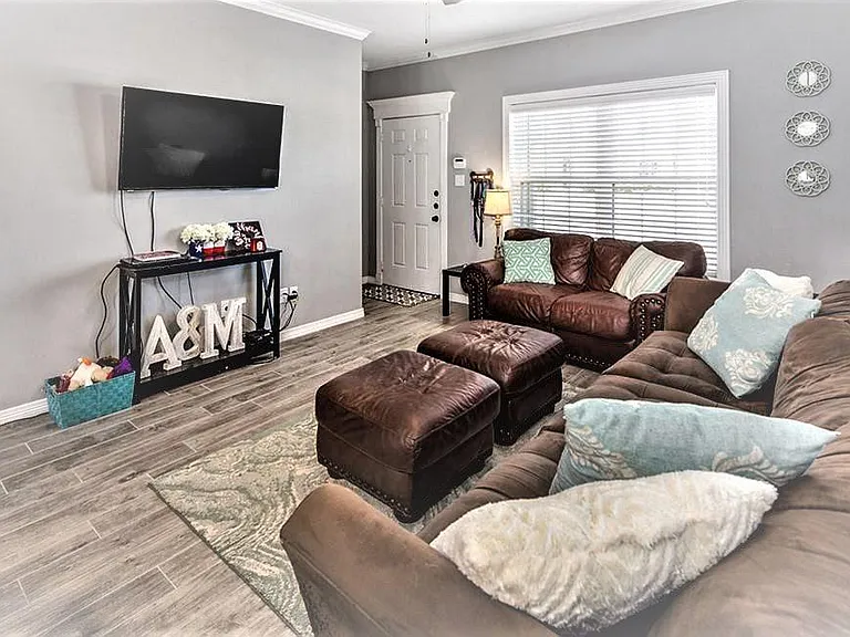 301 Southwest Pkwy #335 — Photo 7
